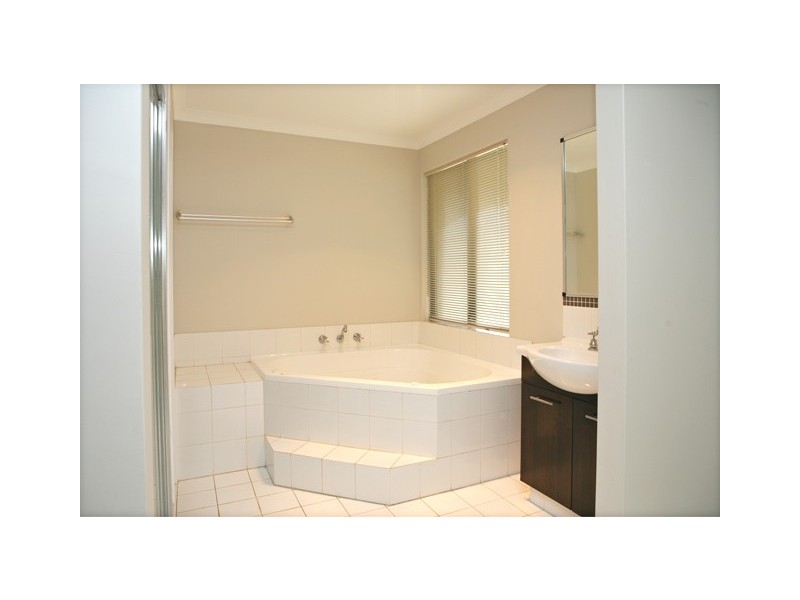 11 Parmelia Boulevard, White Peak WA 6532