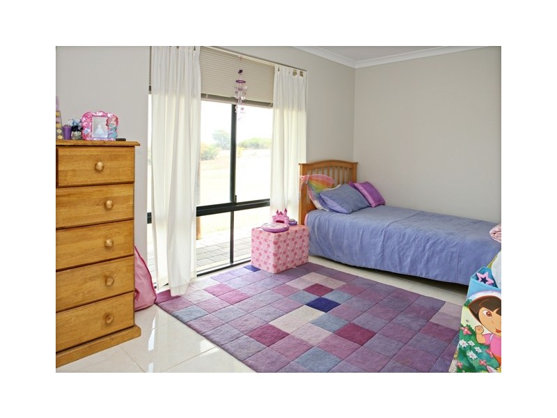 11 Parmelia Boulevard, White Peak WA 6532