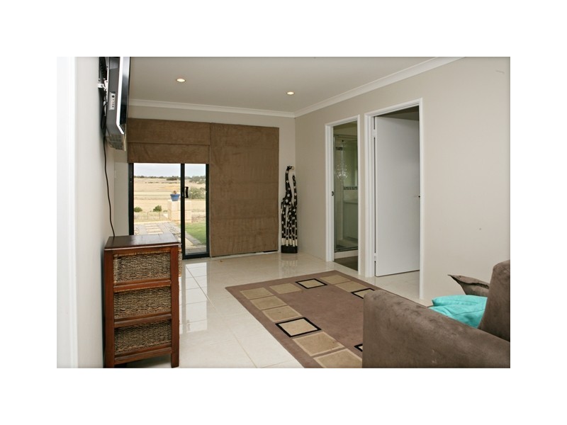 11 Parmelia Boulevard, White Peak WA 6532