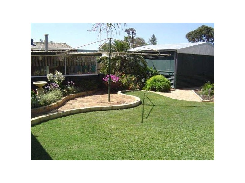 262 Sixth Street, Wonthella WA 6530