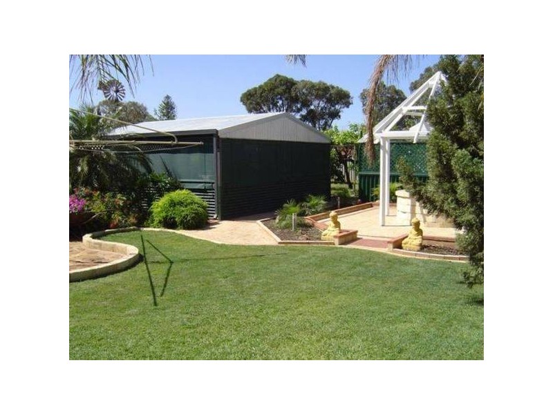 262 Sixth Street, Wonthella WA 6530