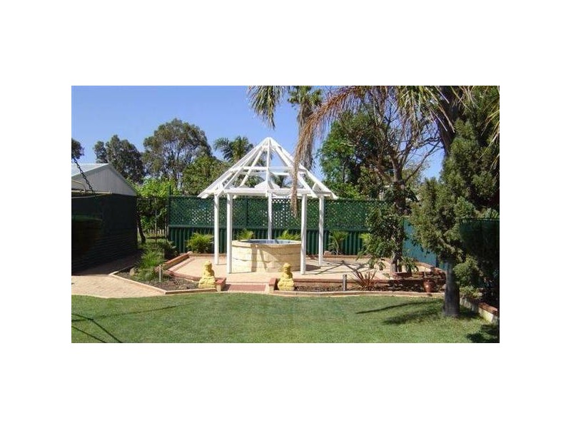 262 Sixth Street, Wonthella WA 6530