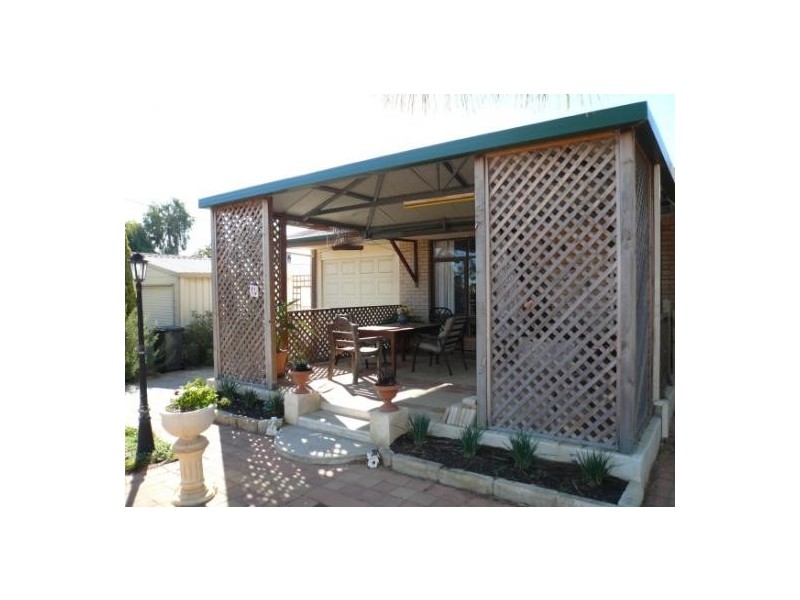 16 Hamersley Street, Spalding WA 6530