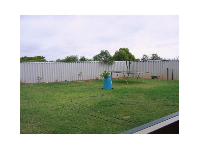 4 Hillview Drive, Drummond Cove WA 6532
