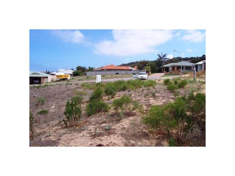 22 Endeavour Drive, Wandina WA 6530