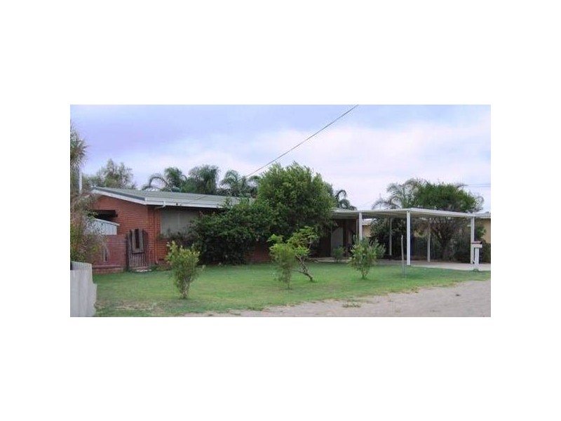 4 Melbourne Street, Waggrakine WA 6530