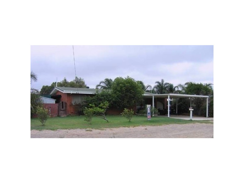 4 Melbourne Street, Waggrakine WA 6530