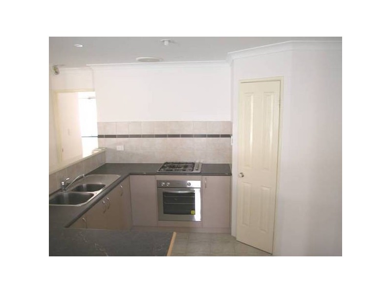 2/262 Seventh Street, Wonthella WA 6530