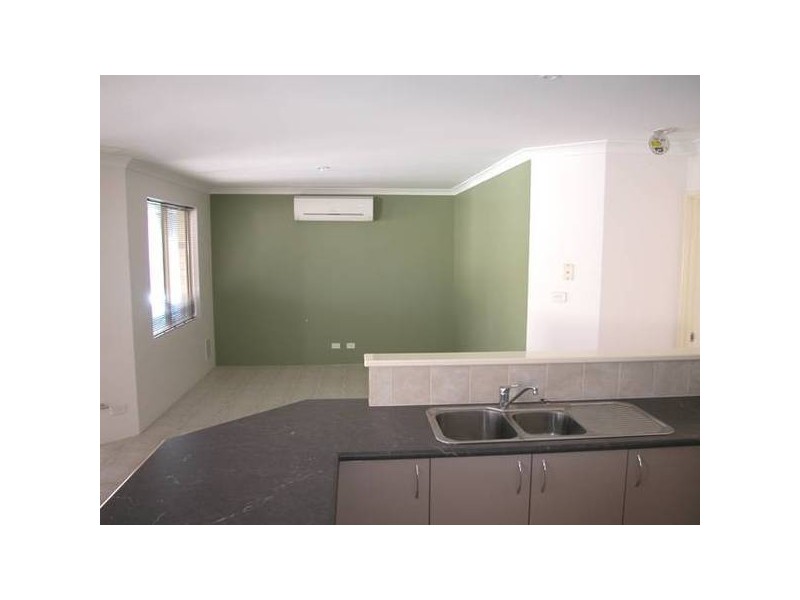 2/262 Seventh Street, Wonthella WA 6530