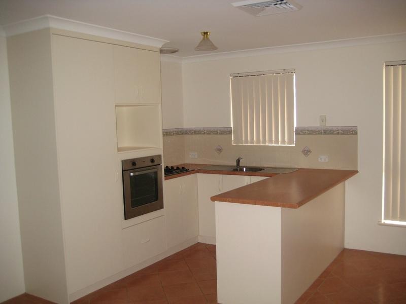 B/214 Fifth Street, Wonthella WA 6530