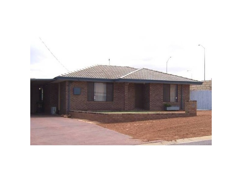 2 Glass Crescent, Mahomets Flats WA 6530
