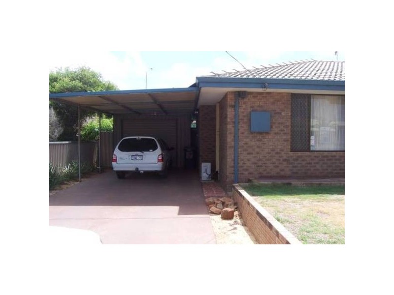2 Glass Crescent, Mahomets Flats WA 6530