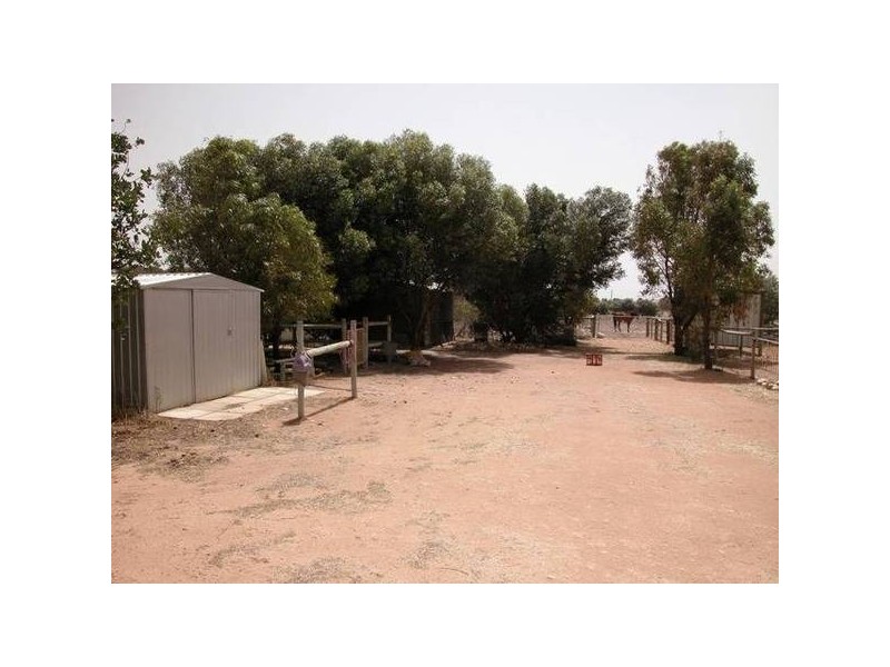 2 Hampton Road, Rudds Gully WA 6532