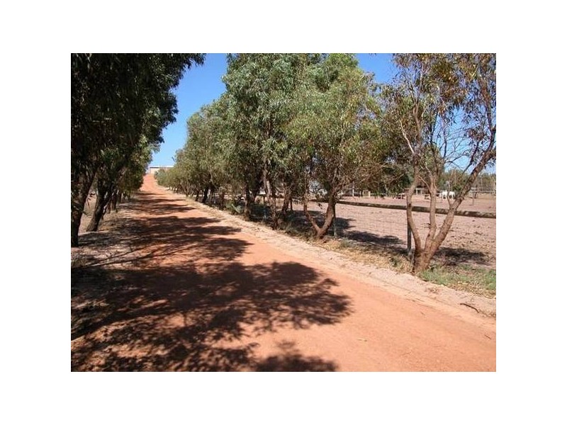 2 Hampton Road, Rudds Gully WA 6532