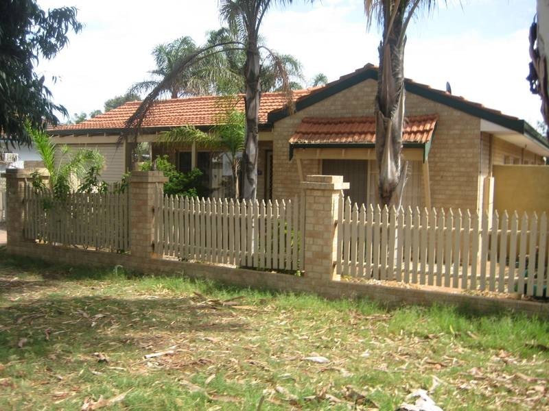 A/235 Fourth Street, Wonthella WA 6530