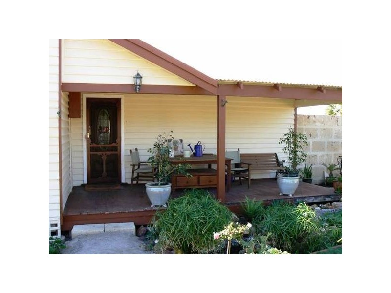 170 Augustus Street, Beachlands WA 6530