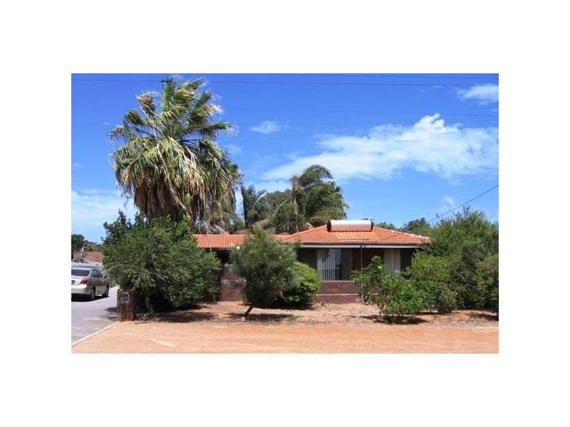 210 Fifth Street, Wonthella WA 6530