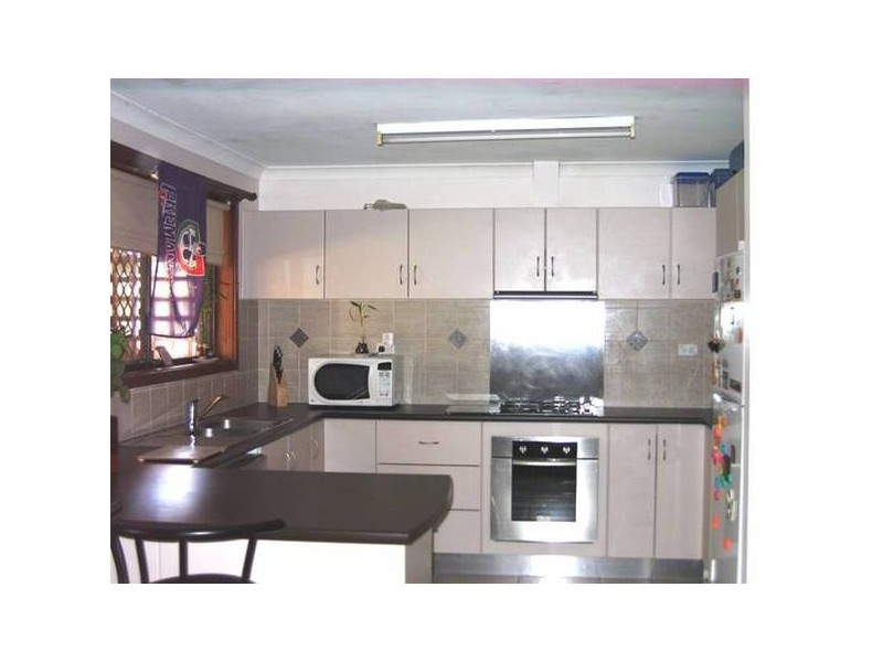 210 Fifth Street, Wonthella WA 6530