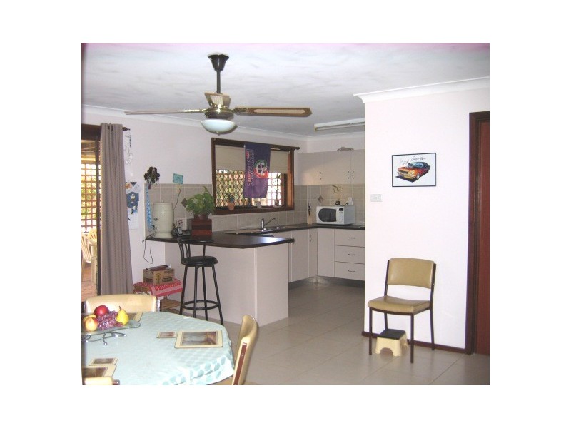 210 Fifth Street, Wonthella WA 6530