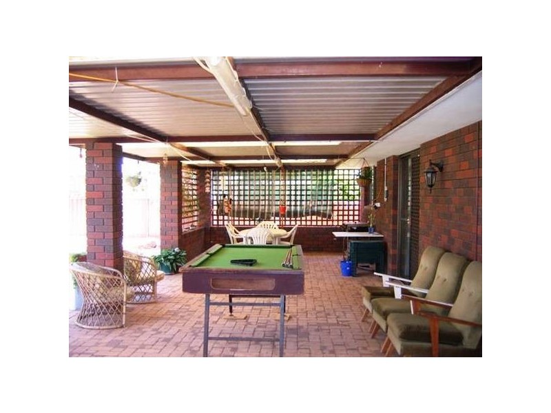 210 Fifth Street, Wonthella WA 6530