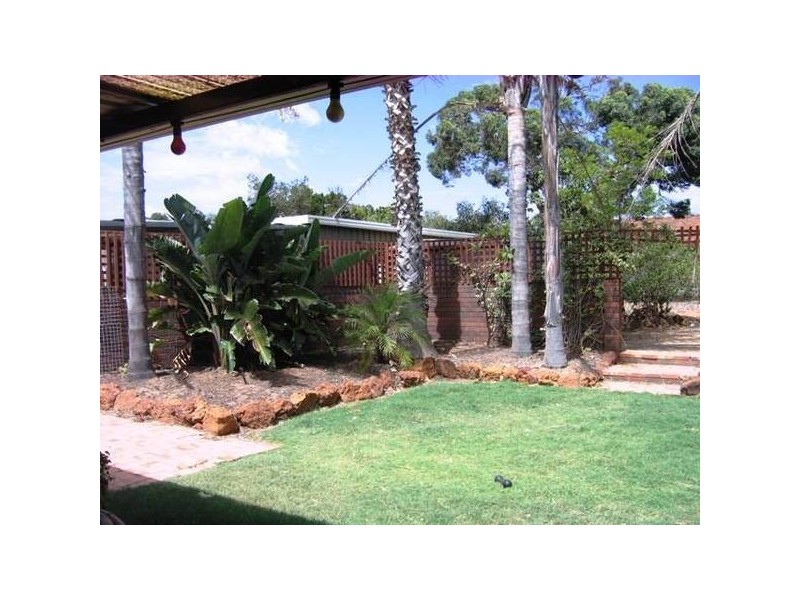 210 Fifth Street, Wonthella WA 6530