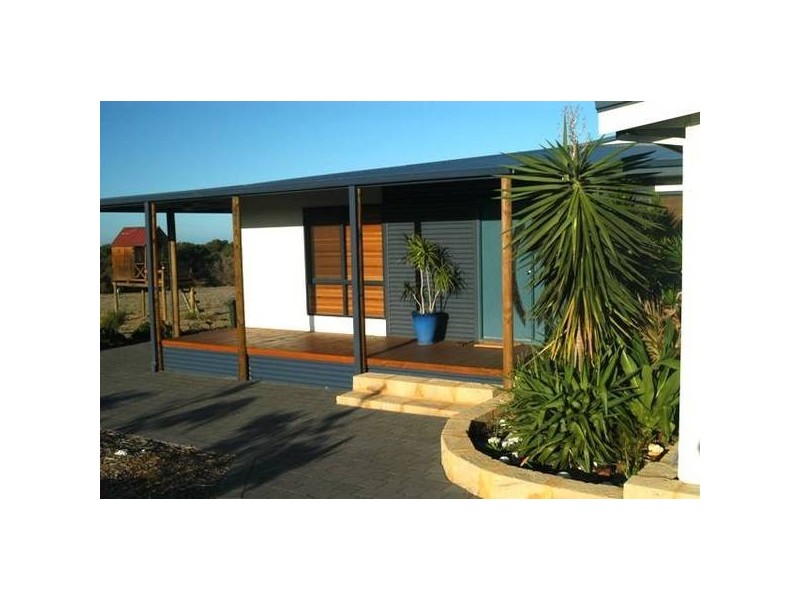 101 Calder Place, Waggrakine WA 6530