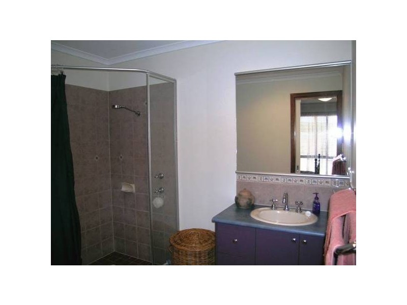 101 Calder Place, Waggrakine WA 6530