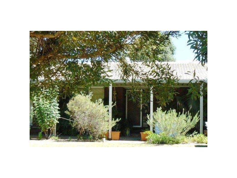 8 Broadfield Close, Utakarra WA 6530