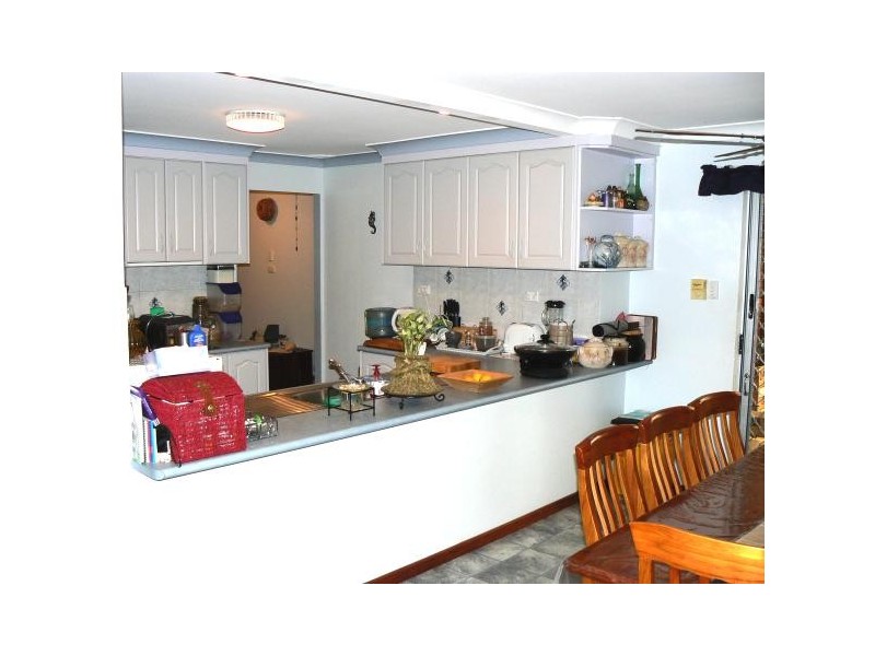 8 Broadfield Close, Utakarra WA 6530