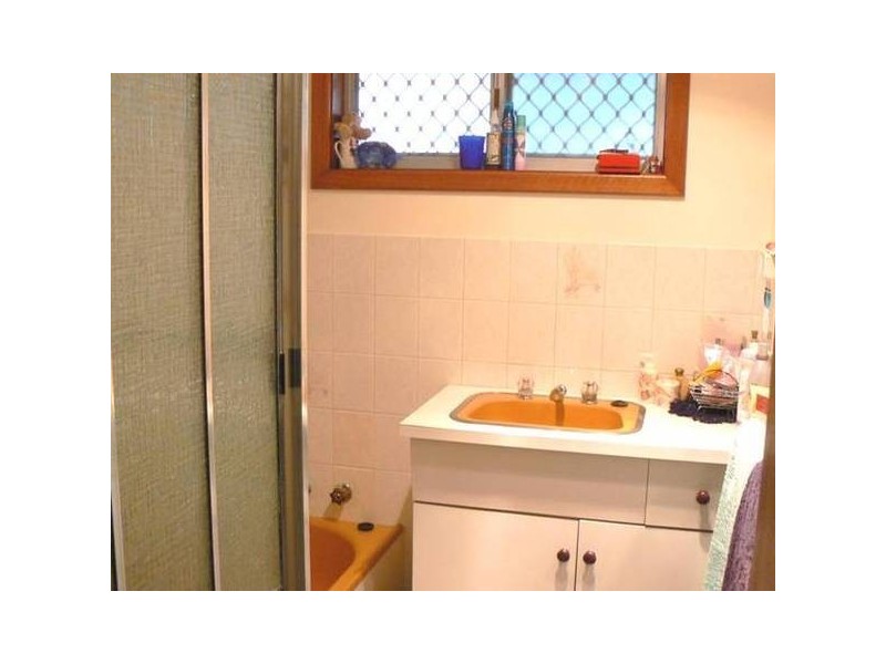 8 Broadfield Close, Utakarra WA 6530
