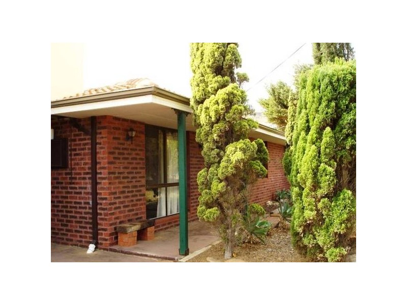 5 Lockyer Road, Tarcoola Beach WA 6530