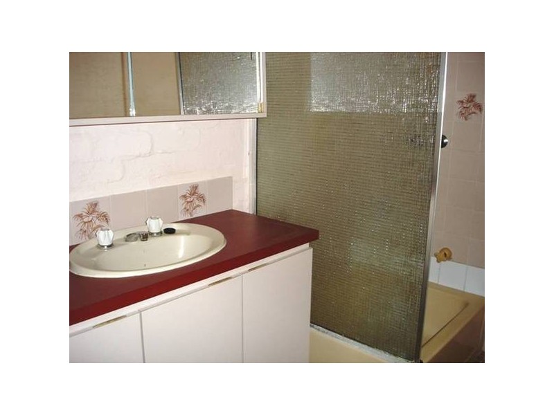 5 Lockyer Road, Tarcoola Beach WA 6530