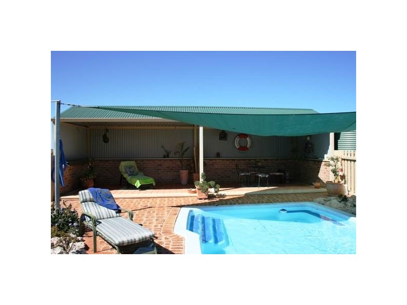 237 Company Road, Greenough WA 6532