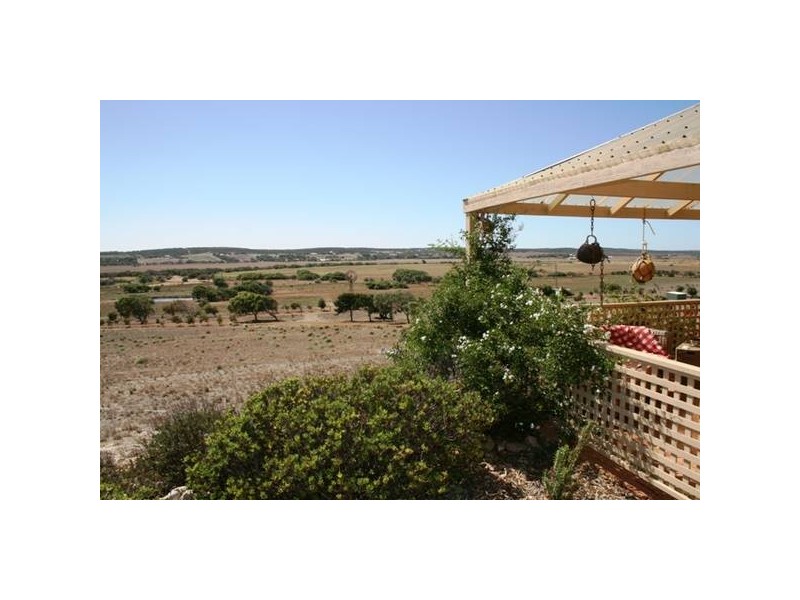 237 Company Road, Greenough WA 6532