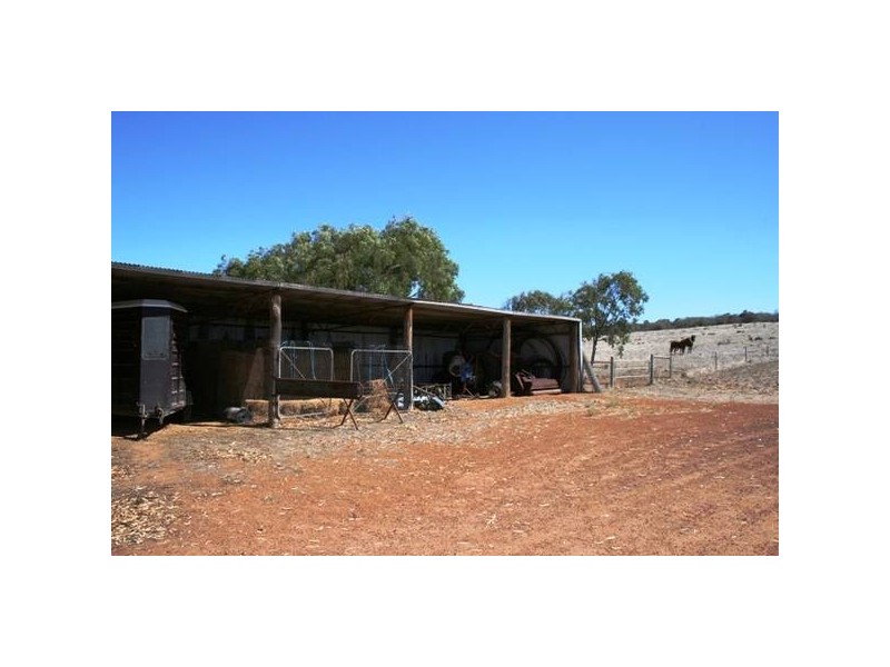237 Company Road, Greenough WA 6532