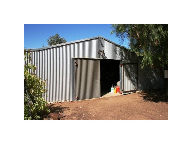 237 Company Road, Greenough WA 6532