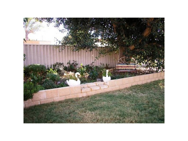 22 Diosma Street, Rangeway WA 6530