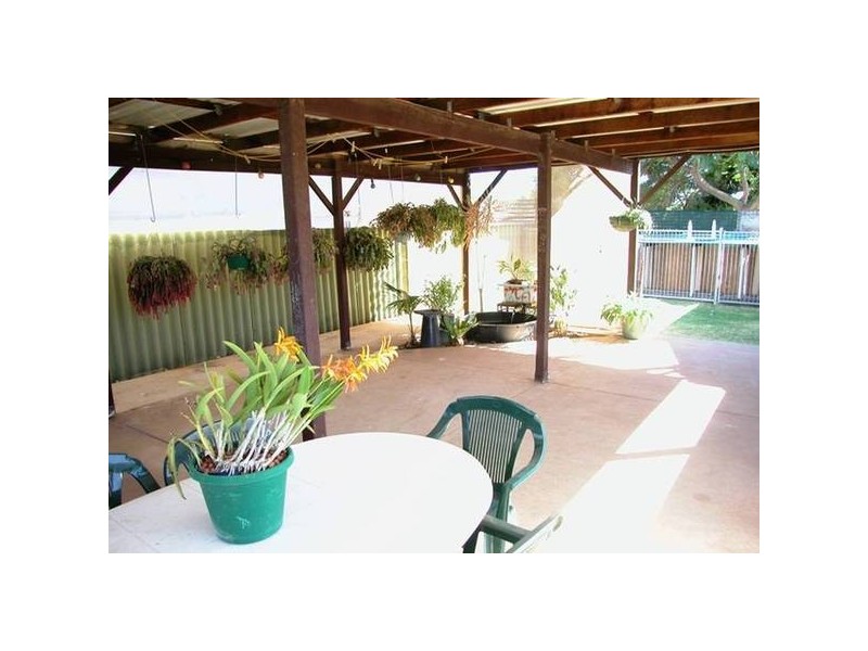 254 Fourth Street, Wonthella WA 6530