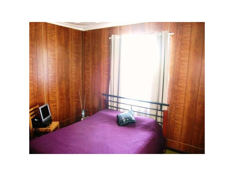 254 Fourth Street, Wonthella WA 6530