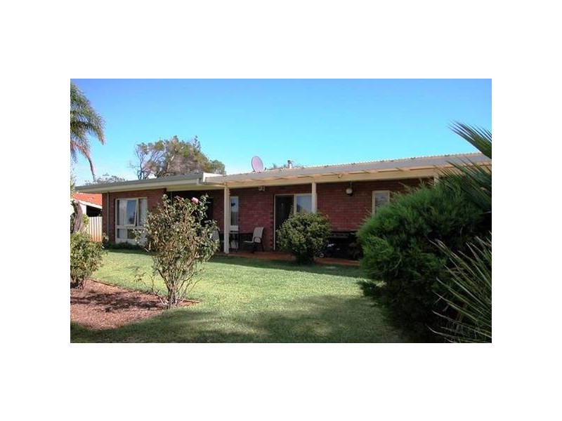 11 Park Avenue, Sunset Beach WA 6530