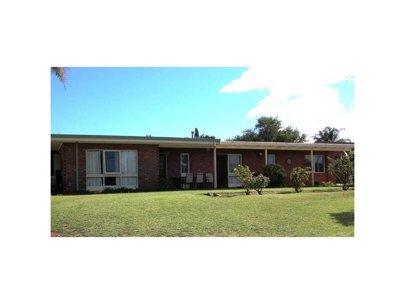 11 Park Avenue, Sunset Beach WA 6530