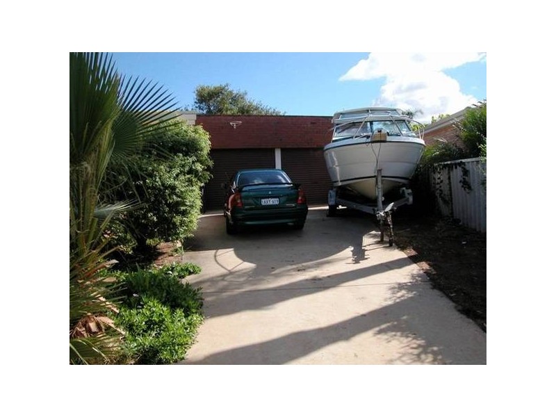 11 Park Avenue, Sunset Beach WA 6530