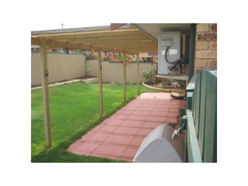 17 Eddington Close, Rangeway WA 6530