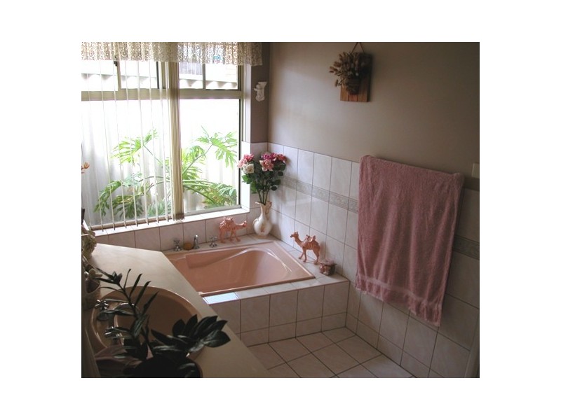 4 Onedin Court, Wandina WA 6530