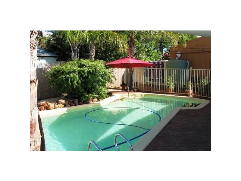 5 Catherine Street, Bluff Point WA 6530