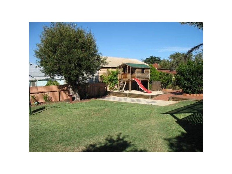 5 Catherine Street, Bluff Point WA 6530