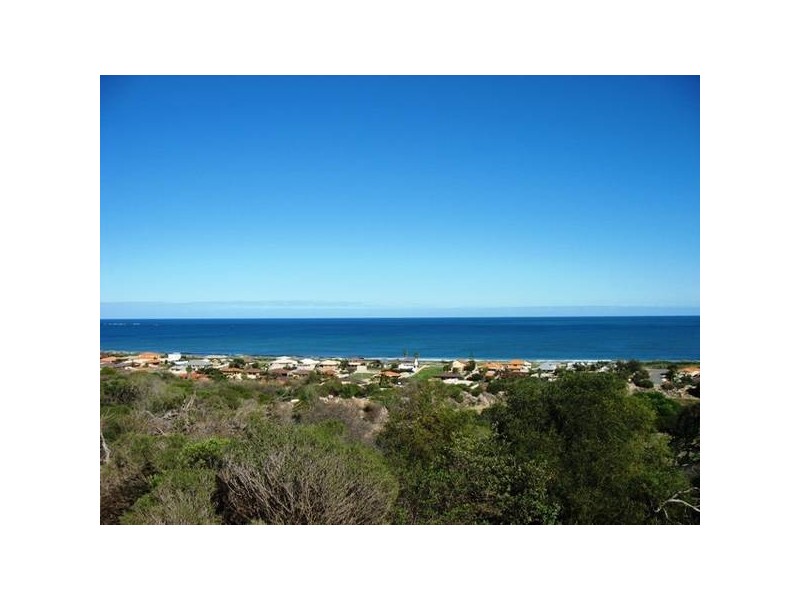 10 Harbour Ridge Drive, Wandina WA 6530