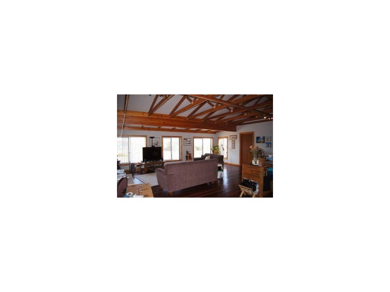 27 Gaskin Drive, Cape Burney WA 6532