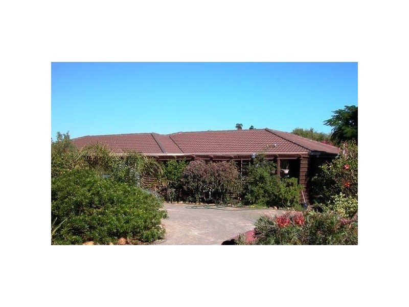 5 Alexander Drive, Glenfield WA 6532