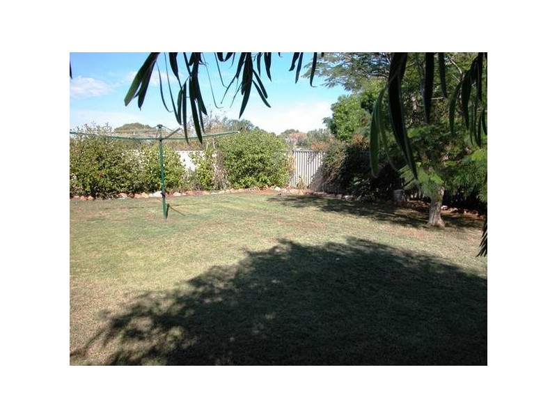 5 Alexander Drive, Glenfield WA 6532